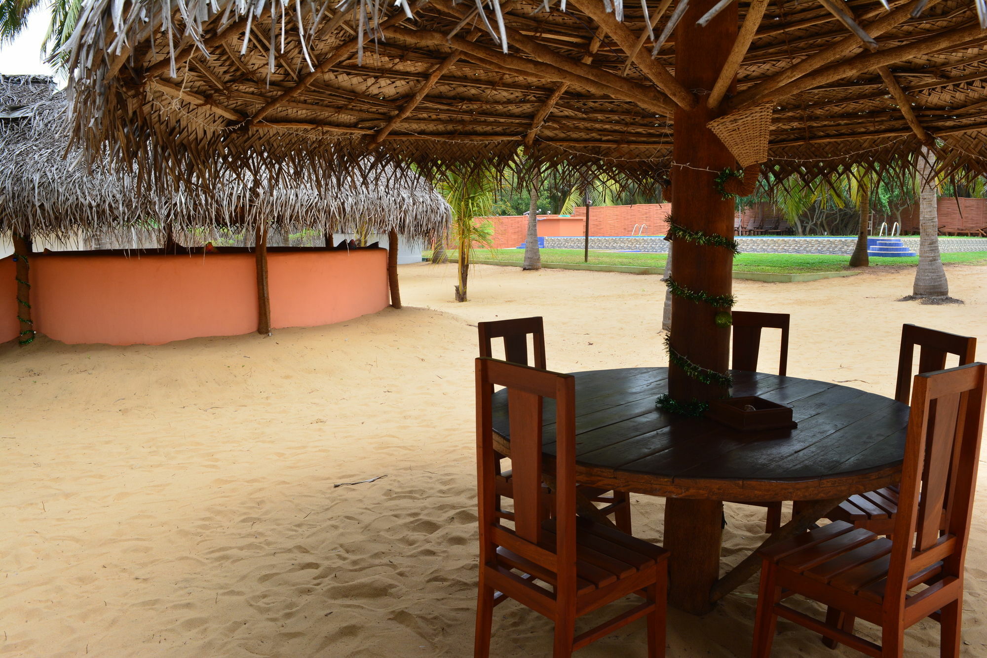 Roshanne Beach Resort Калпития Экстерьер фото